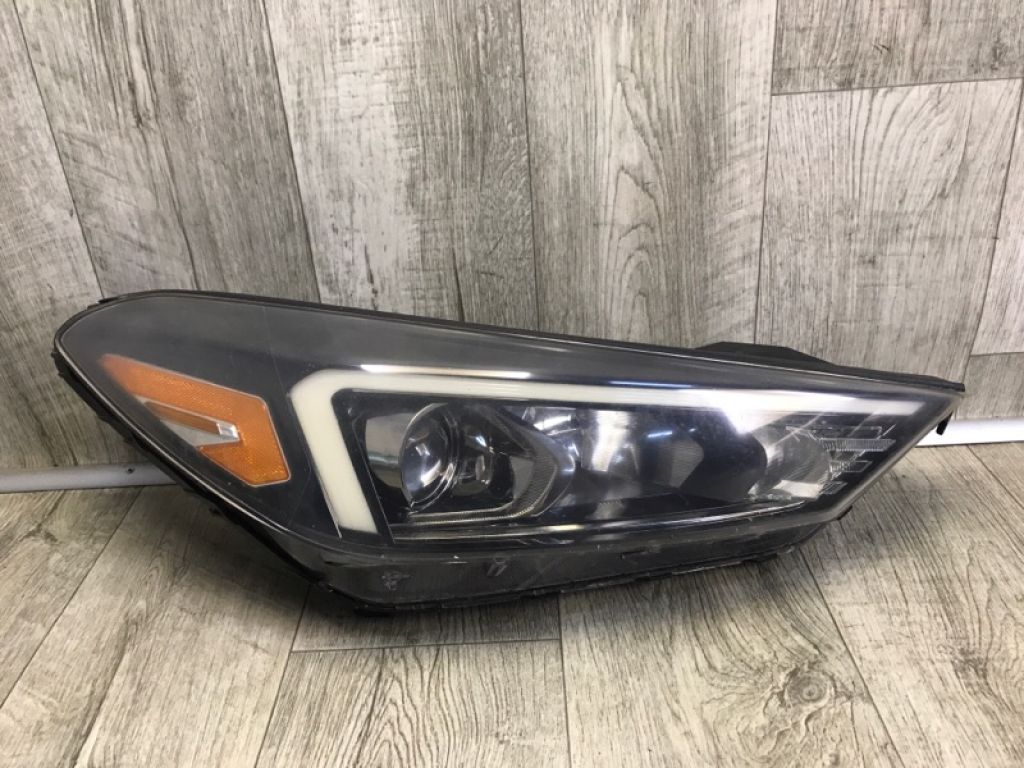 92102-D3500 | Фара права HYUNDAI TUCSON TL 15-20