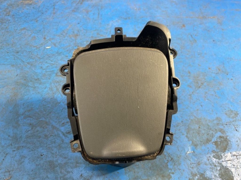 55625-47050 | Бардачок TOYOTA PRIUS - 30 09-17