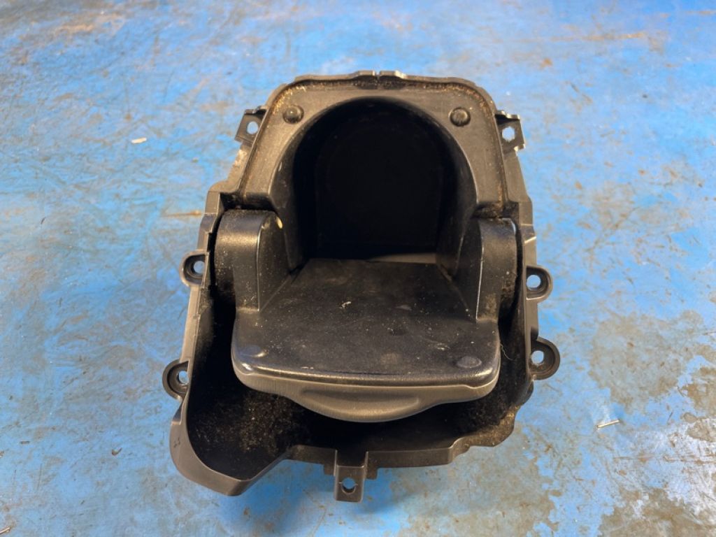 55625-47050 | Бардачок TOYOTA PRIUS - 30 09-17 - Фото 3