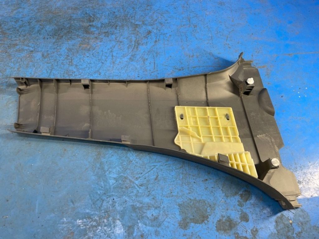 62414-47040 | Накладка на стійку кузова лів. TOYOTA PRIUS - 30 09-17 - Фото 2