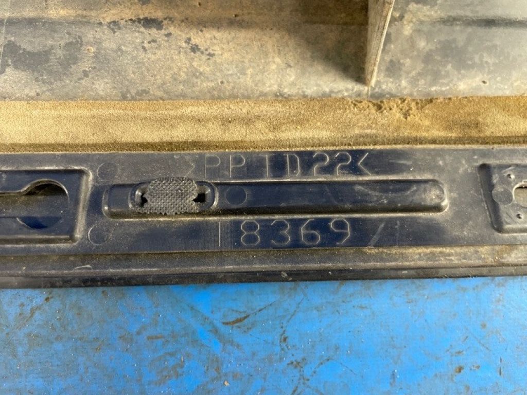 FK72-10155-AD | Накладка порогу зовнішня лів. LAND ROVER DISCOVERY Sport 15-19 - Фото 9