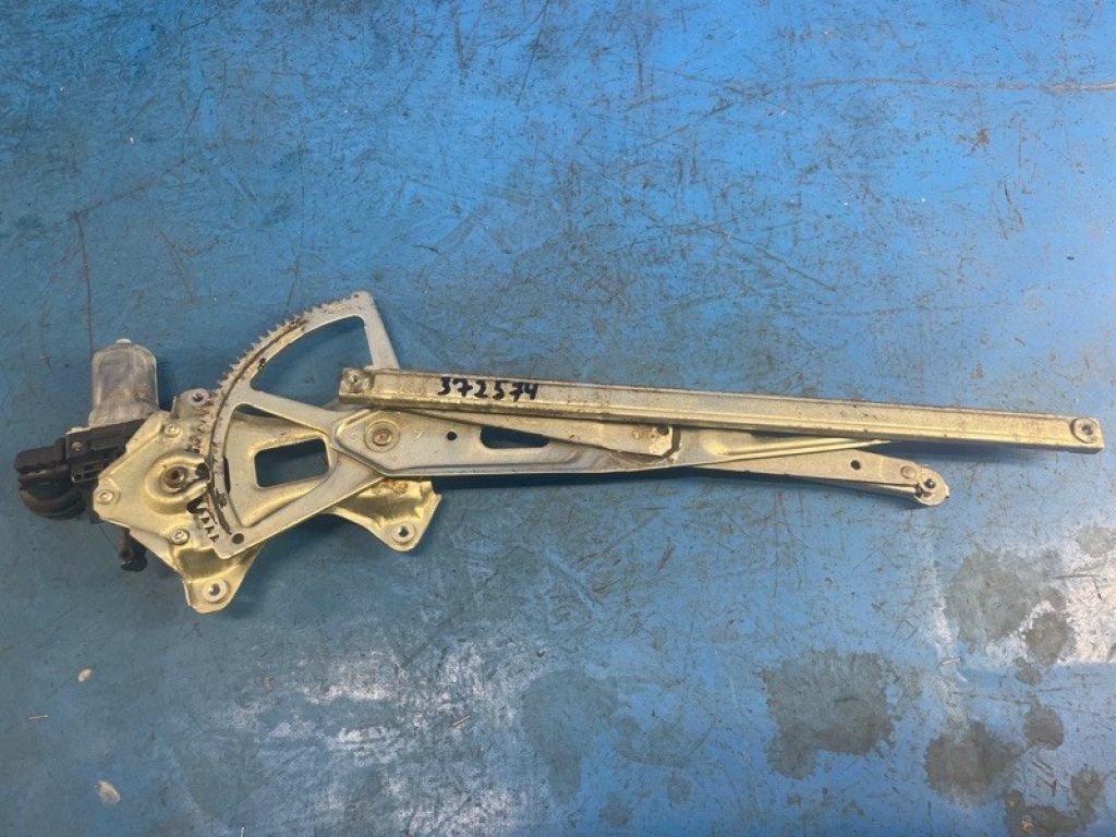 69802-52070 | Стеклоподъемник передн. лев. TOYOTA PRIUS - 20 03-11