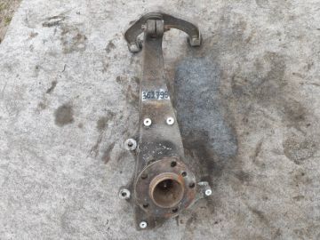 Кулак поворотный правый BMW 6 SERIES (F13) 12-18