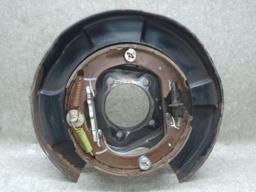 Тормозной механизм задний правый TOYOTA SIENNA 11-16