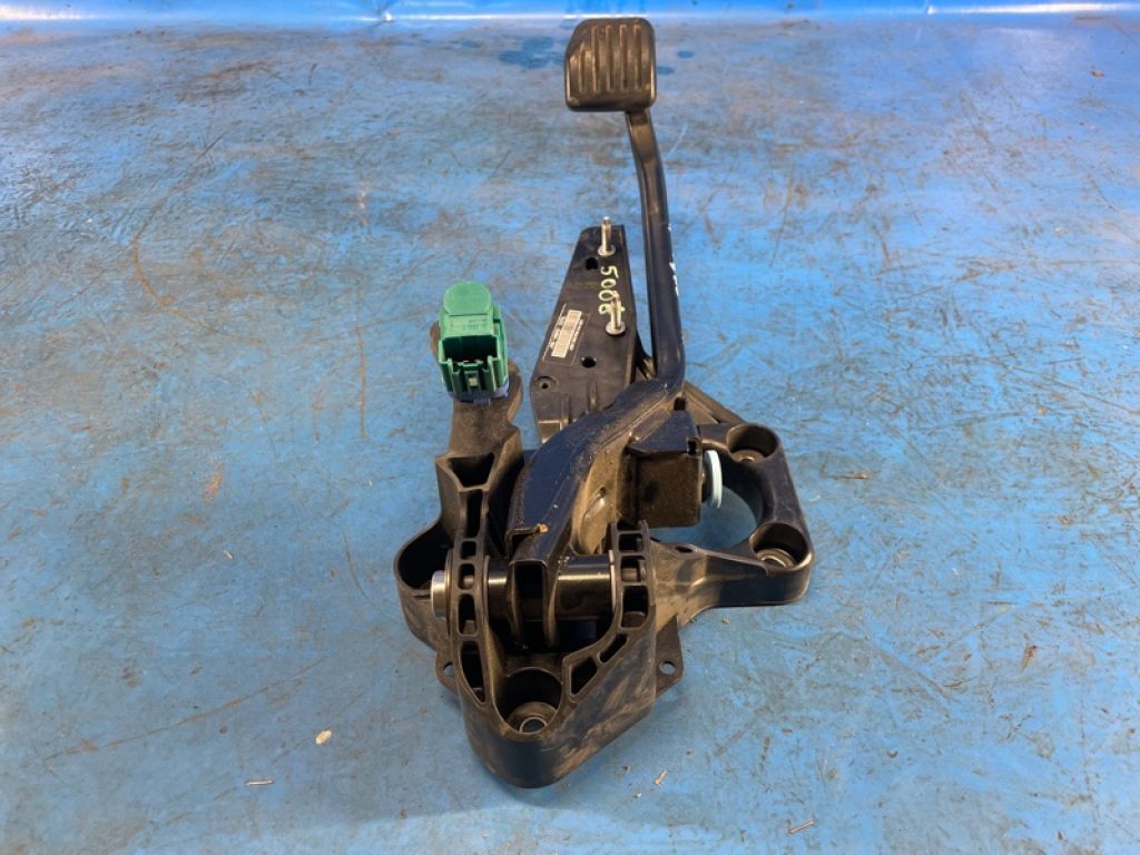 GJ32-2D094-BA | Педаль газу LAND ROVER DISCOVERY Sport 15-19