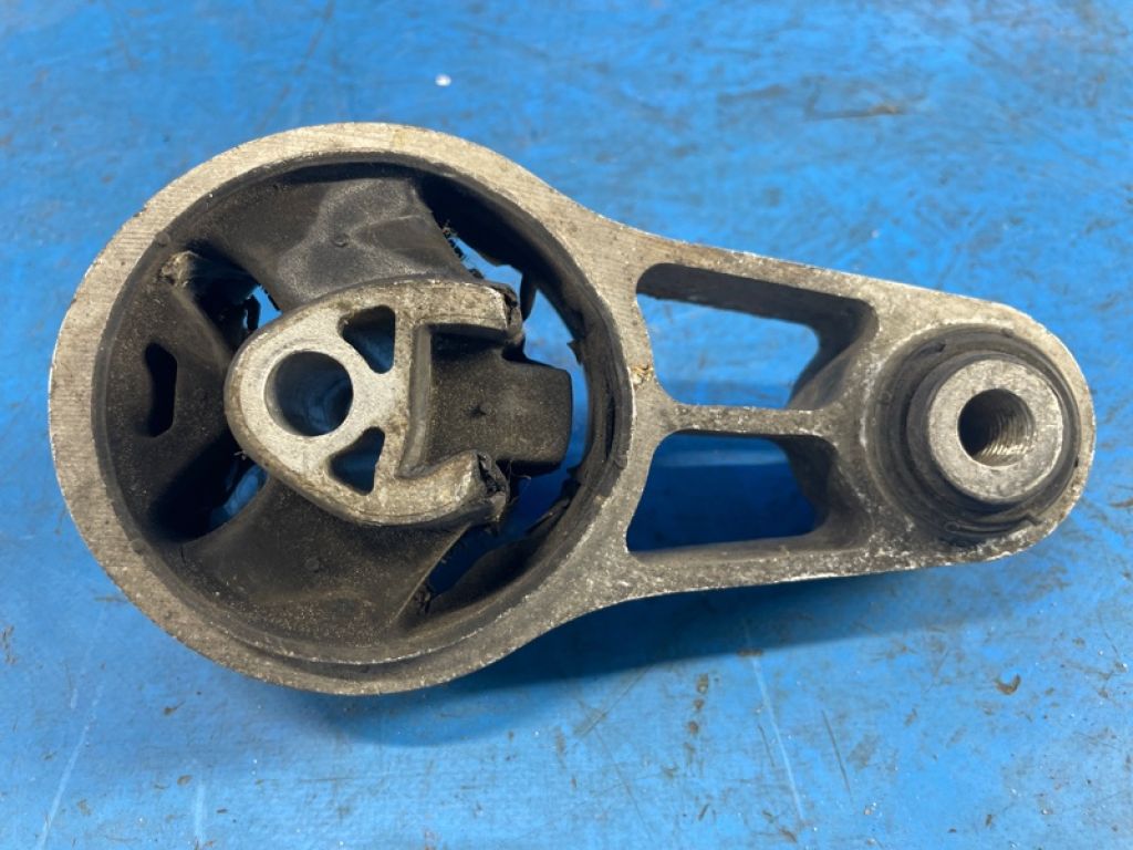57527812 | Подушка двигателя нижняя MINI COOPER S R56 06-14