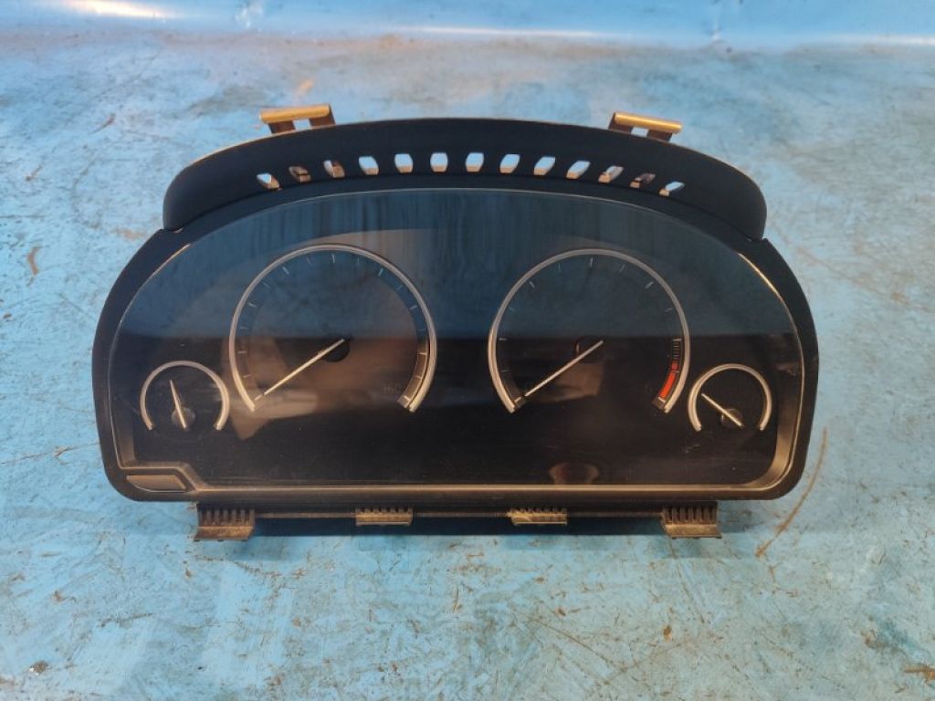 928517901 | Панель приборов BMW 6 SERIES (F13) 12-18