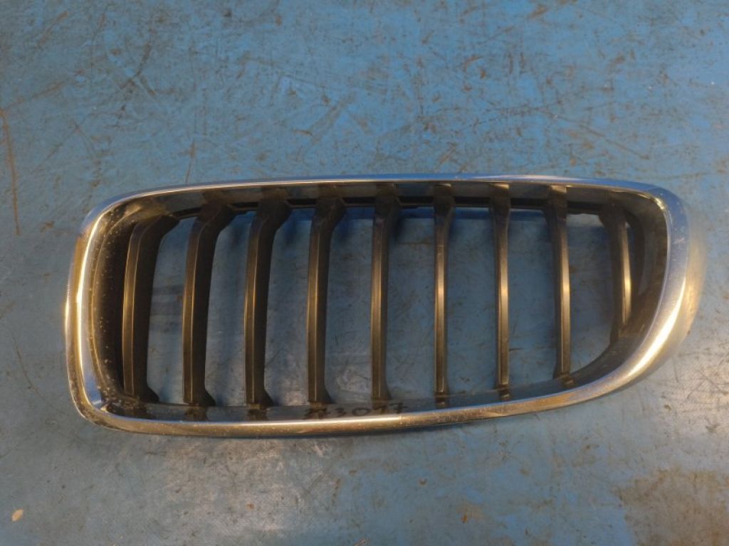 7294813 | Решетка радиатора левая BMW 6 SERIES (F13) 12-18