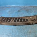 JL1B-7802223-AB | Пластик під лобове скло / Жабо лів. FORD EXPEDITION 17-