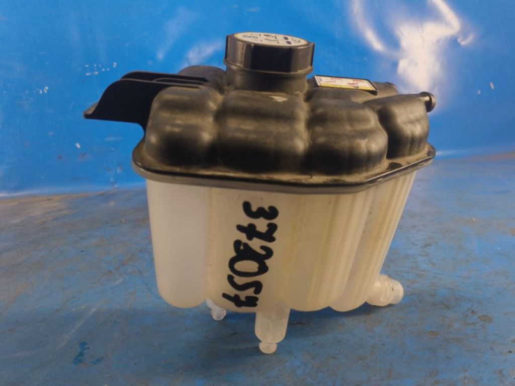 K8D2-8K218-AB | Бачок розширювальний LAND ROVER EVOQUE 19-