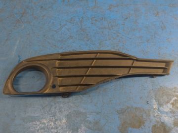 Накладка бампера передняя левая BMW 3 SERIES (F30) 2012–21