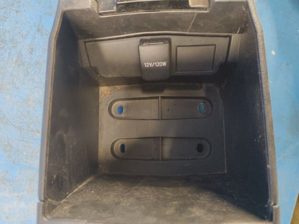 58803-02050 | Консоль центральна TOYOTA COROLLA E21 19- - Фото 6