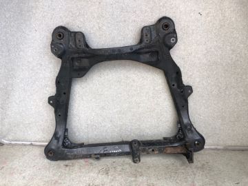 Балка передней подвески TOYOTA SIENNA 11-16