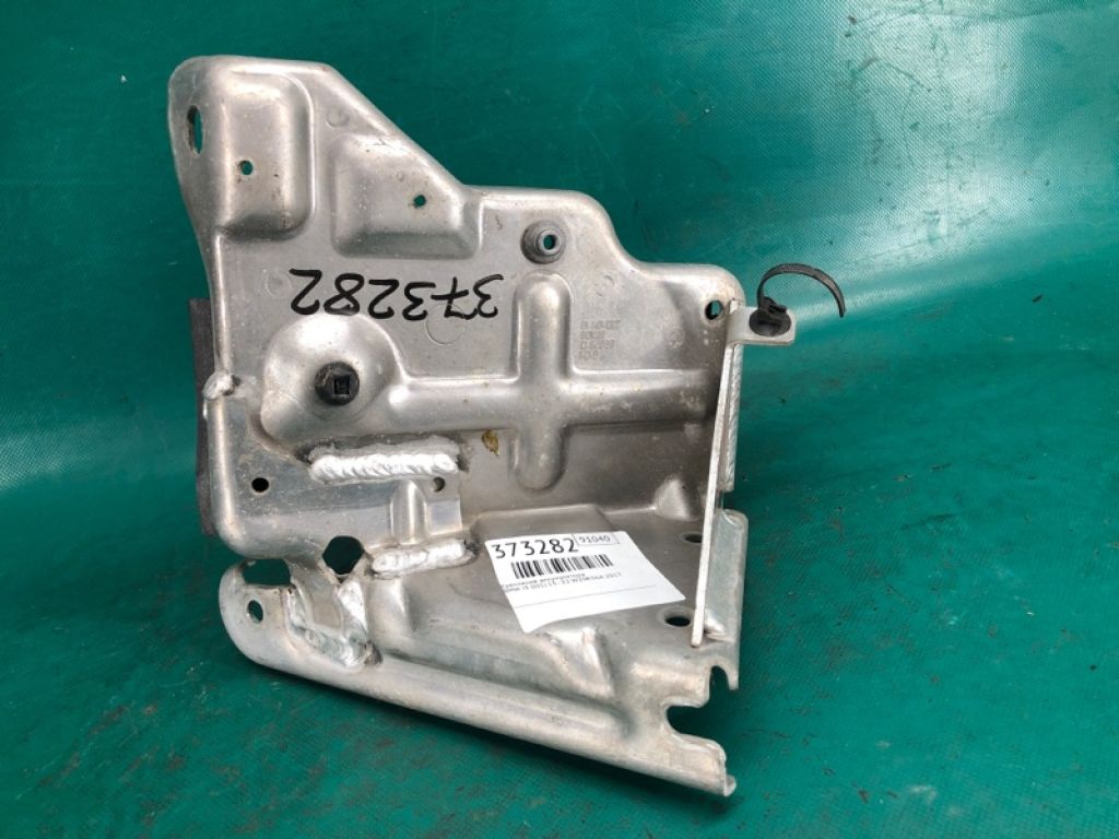 61 21 8 602 813 | Кронштейн/кріплення акумулятора BMW I3 (I01) 13–22