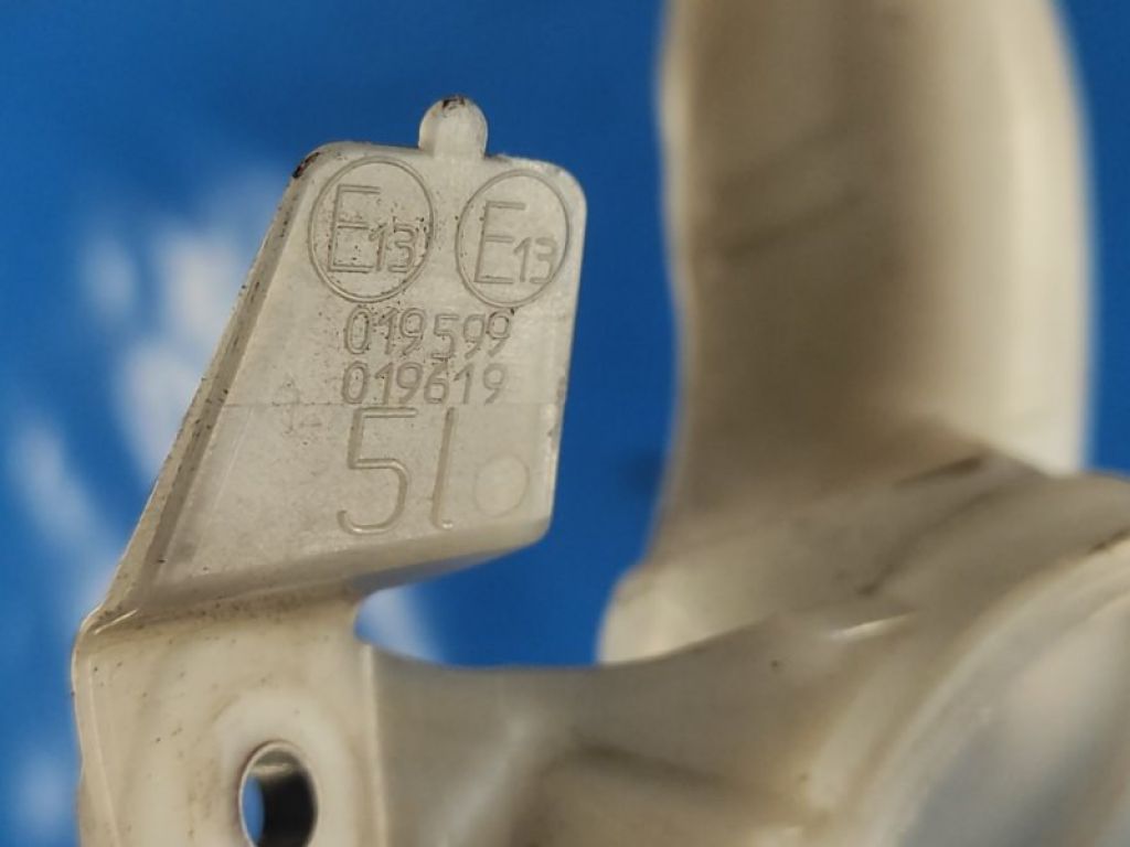 13264011 | Горловина бачка стеклоомывателя BMW 6 SERIES (F13) 12-18 - Фото 4