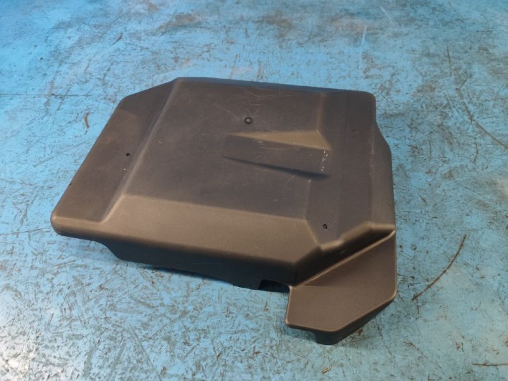 86183-52020 | Пластик подкапотного отсека LEXUS LBX 23-