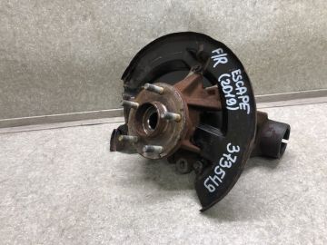 Кулак поворотний правий FORD ESCAPE 12-19