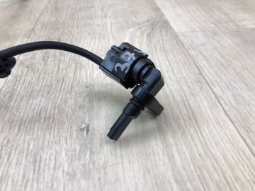 Датчик ABS передній правий TOYOTA 4RUNNER 02-09