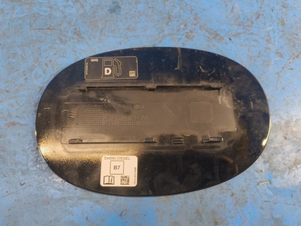 J8A2-405A26-AA | Лючок топливного бака LAND ROVER VELAR 17- - Фото 2