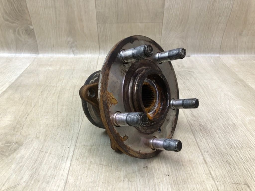 44300-STX-A01 | Маточина колеса передня HONDA PILOT 08-15