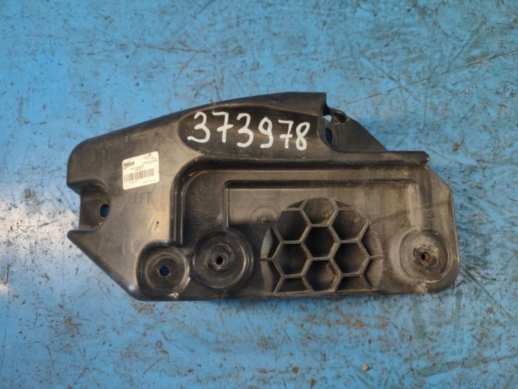 J8A2-14D453-AG | Кронштейн/крепление датчика слепых зон лев. LAND ROVER VELAR 17-