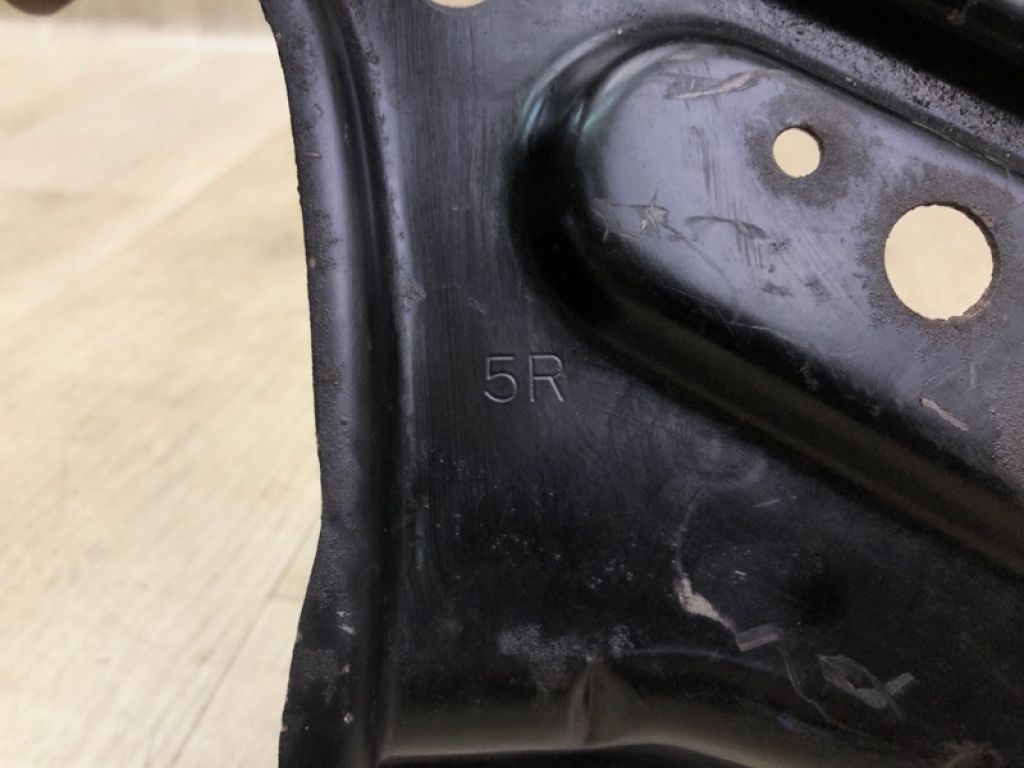 51035-33030 | Кронштейн/крепление балки подвески переднее правое TOYOTA CAMRY 40 06-11 - Фото 5