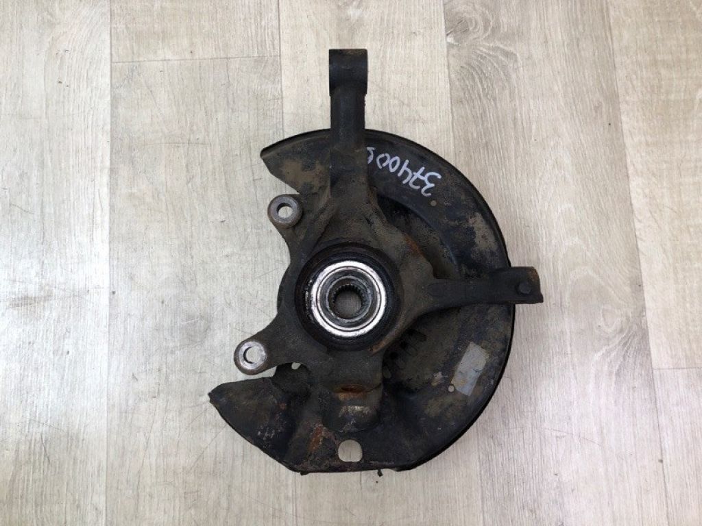 43211-19015 | Кулак поворотний передній правий TOYOTA MATRIX 02-08