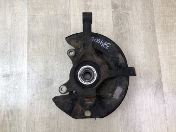 Кулак поворотний передній правий TOYOTA MATRIX 02-08