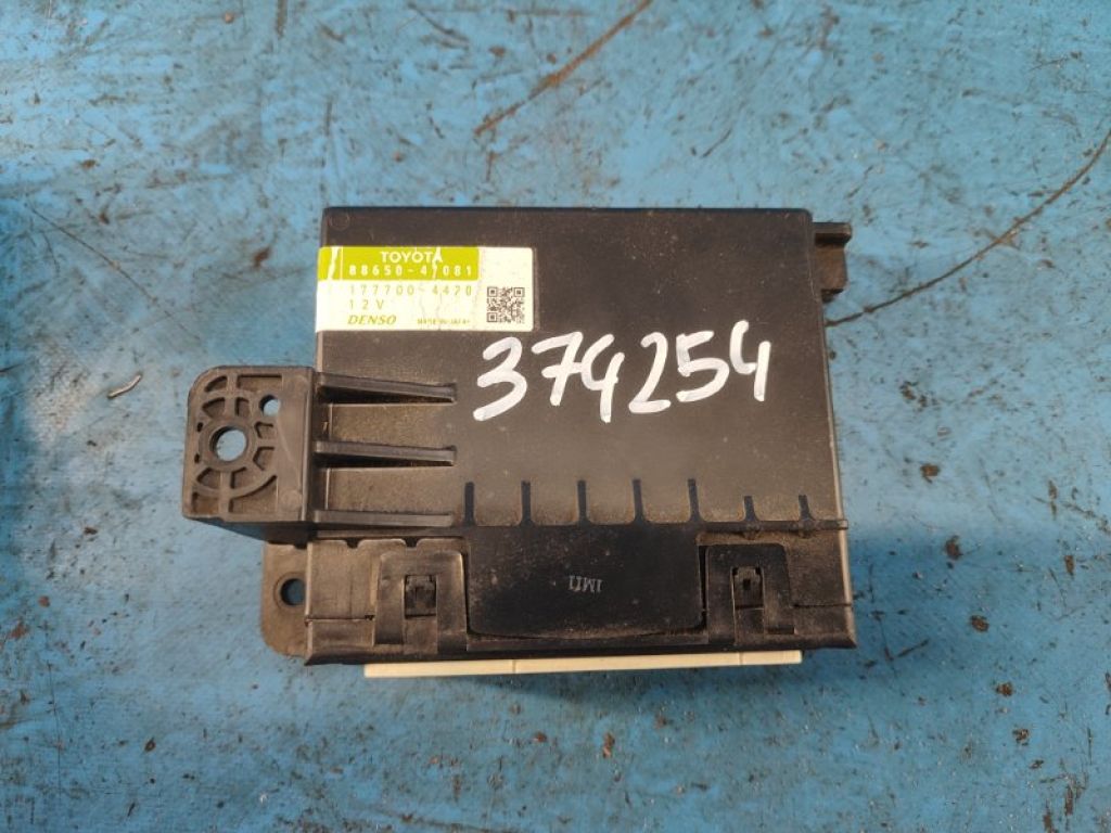 88650-47081 | Блок керування піччю TOYOTA PRIUS - 30 09-17