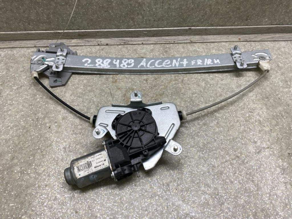82404-1R110 | Стеклоподъемник передний правый HYUNDAI ACCENT RB 10-