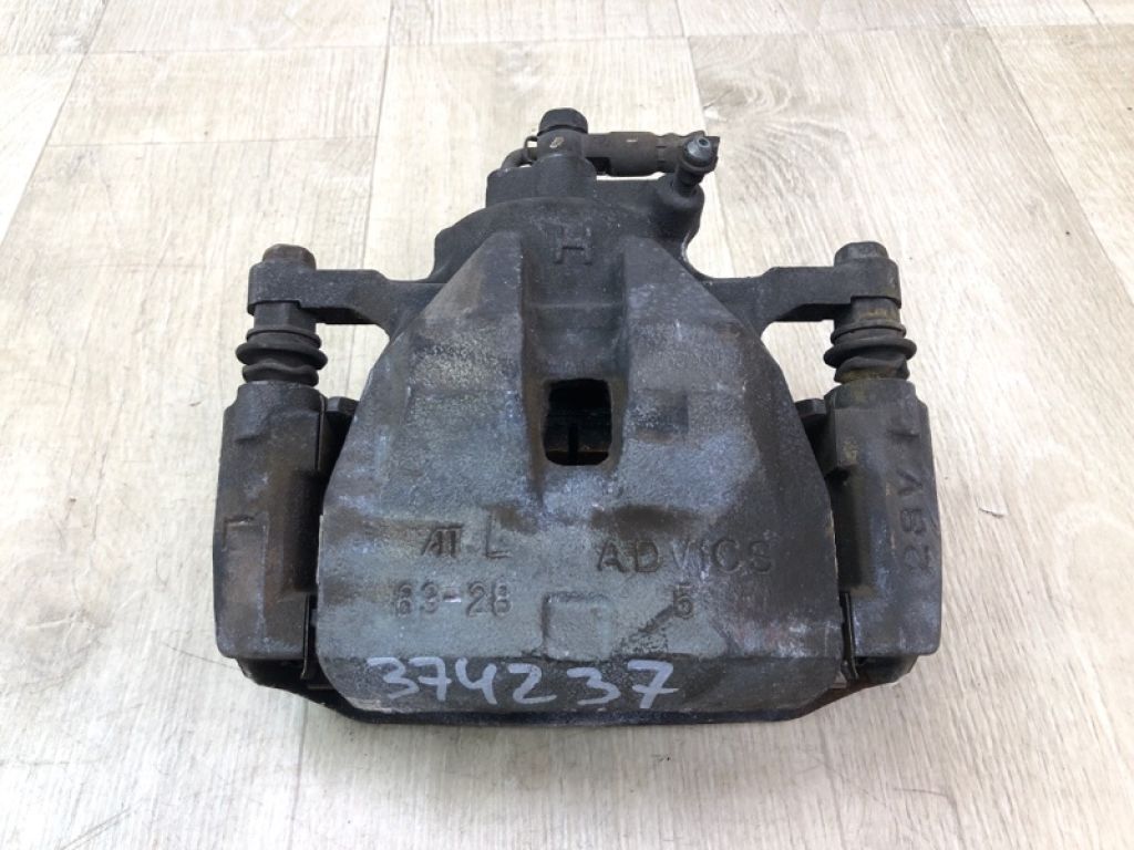 47750-33340 | Супорт гальмівний передній лівий TOYOTA CAMRY 40 06-11