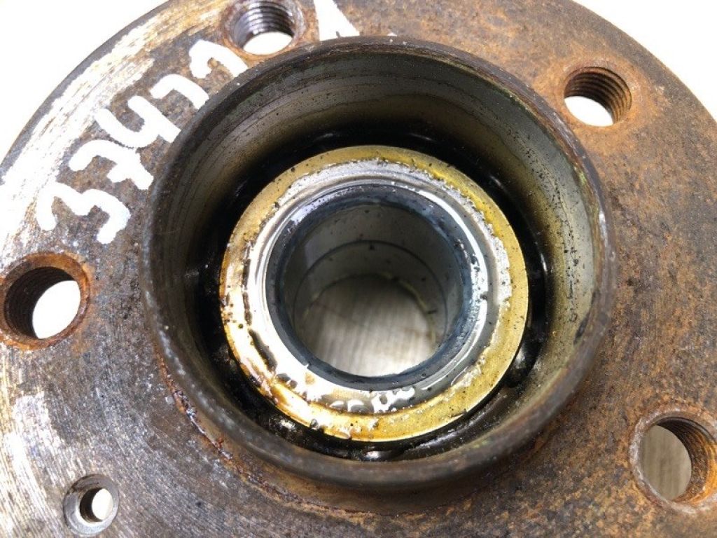 8W0 598 611 B | Маточина колеса задня AUDI A4 08-15 - Фото 4