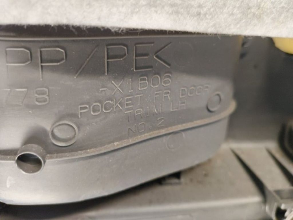 6762047210B1 | Карта дверей передня ліва TOYOTA PRIUS - 30 09-17 - Фото 8