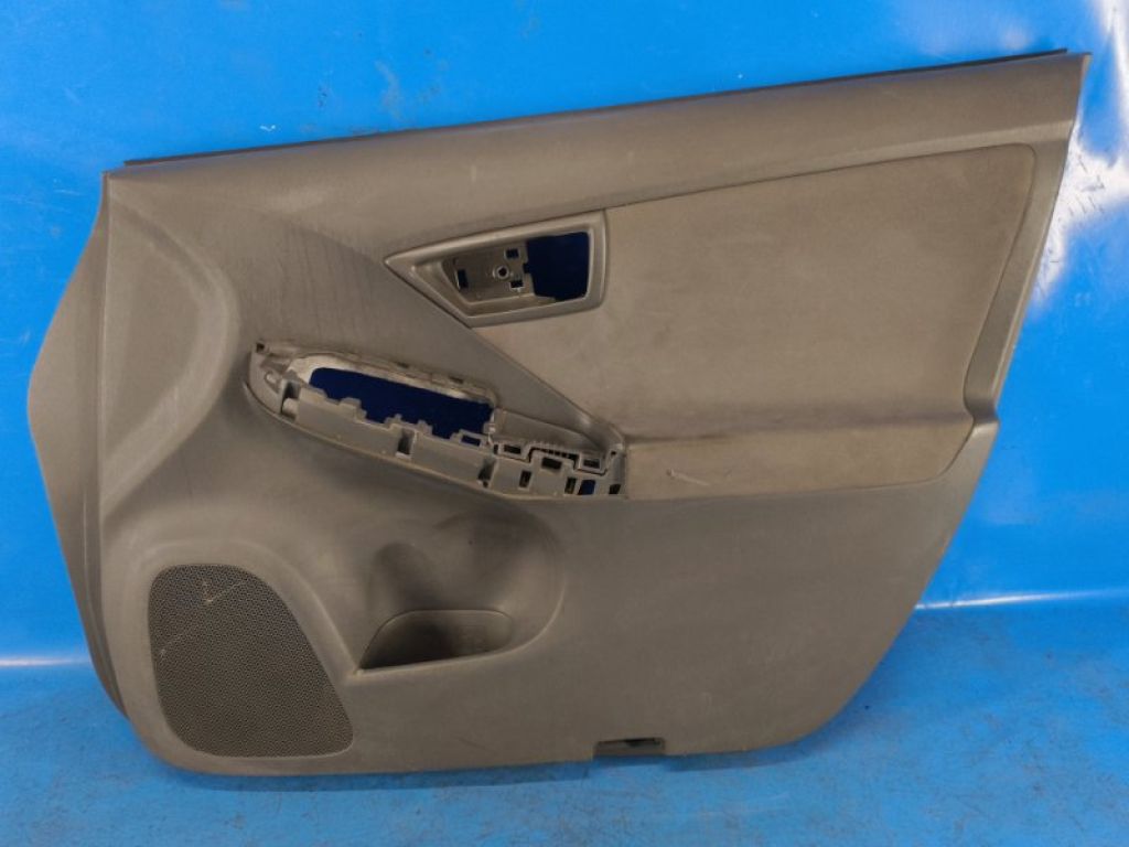 6761047210B0 | Карта дверей передня права TOYOTA PRIUS - 30 09-17