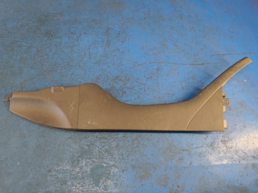 58812-47010 | Накладка в салоне левая TOYOTA PRIUS - 30 09-17