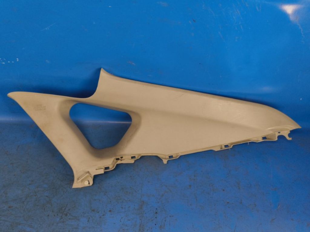 62470-47070 | Накладка на стойку кузова задняя правая TOYOTA PRIUS - 30 09-17