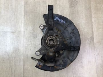Кулак поворотний передній правий TOYOTA CAMRY 50 12-15