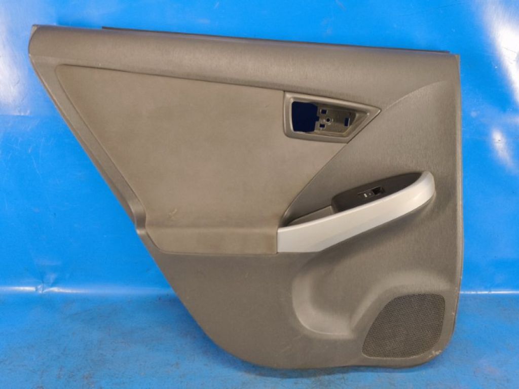 6764047260B0 | Карта двери задняя левая TOYOTA PRIUS - 30 09-17