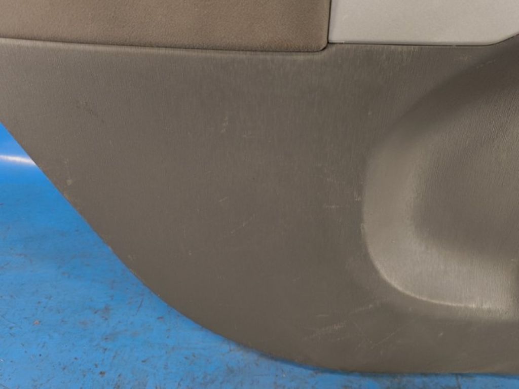 6764047260B0 | Карта двери задняя левая TOYOTA PRIUS - 30 09-17 - Фото 2