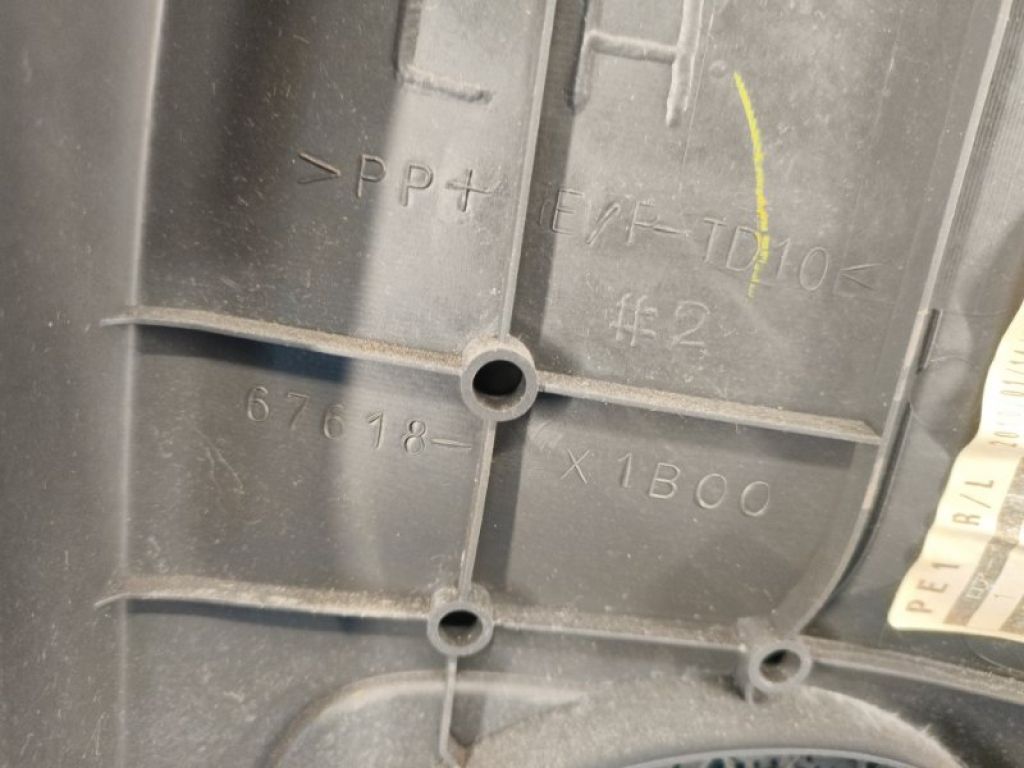 6764047260B0 | Карта двери задняя левая TOYOTA PRIUS - 30 09-17 - Фото 6