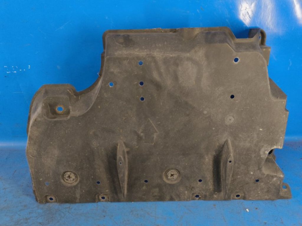 58398-47031 | Защита топливного бака передняя TOYOTA PRIUS - 30 09-17