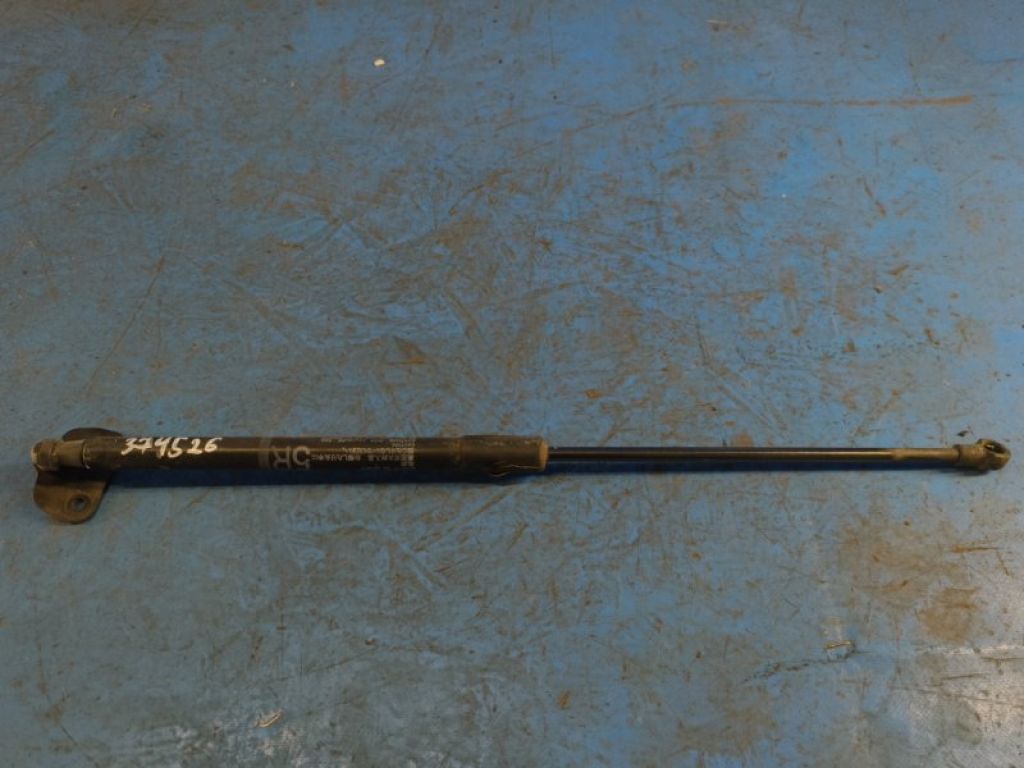 68950-0W540 | Амортизатор крышки багажника правый TOYOTA PRIUS - 30 09-17
