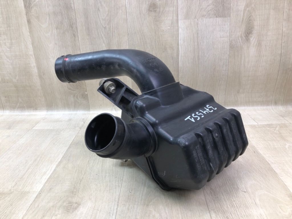 17230-RNA-A00 | Резонатор повітряного фільтра HONDA CIVIC 4D 06-11
