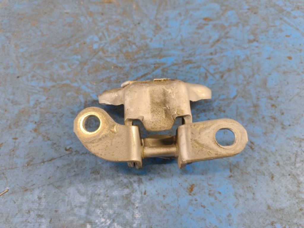 68760-20122 | Петля двері верхня задня ліва TOYOTA PRIUS - 30 09-17