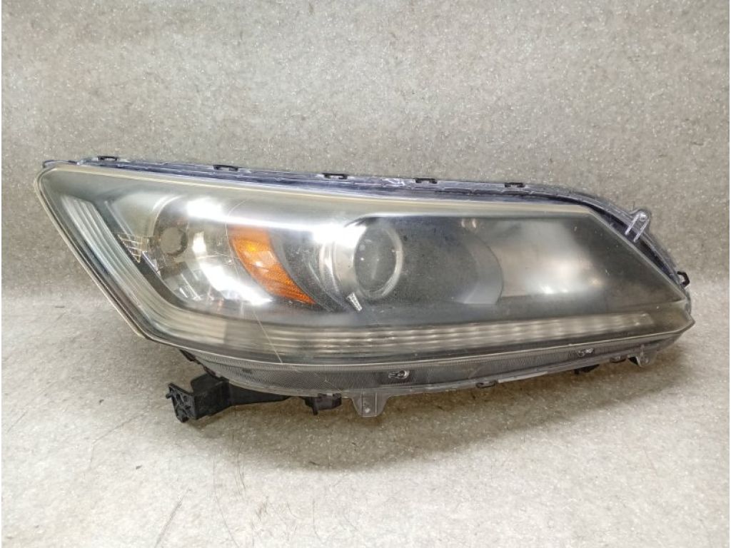 33100-T2A-A01 | Фара права HONDA ACCORD CR 13-18