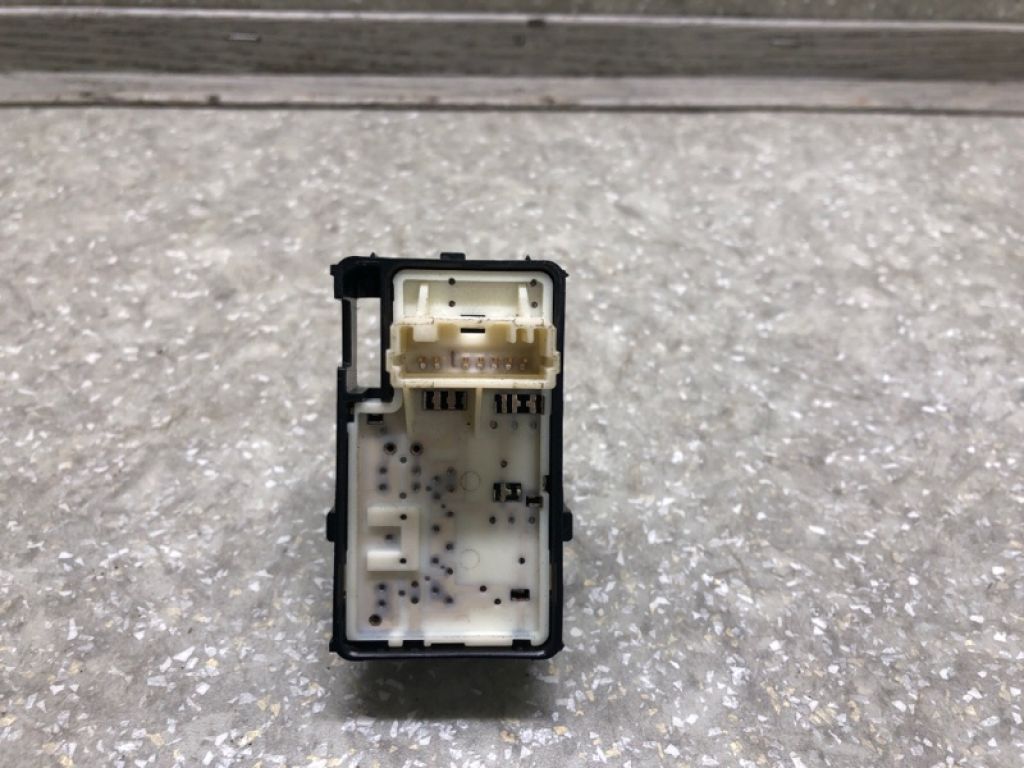 848100E060 | Кнопка стеклоподъемника TOYOTA CAMRY 70 17- - Фото 2