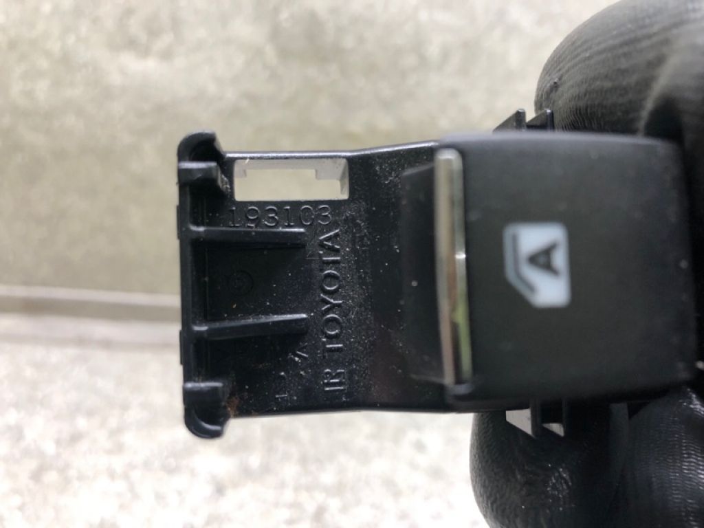 848100E060 | Кнопка стеклоподъемника TOYOTA CAMRY 70 17- - Фото 3