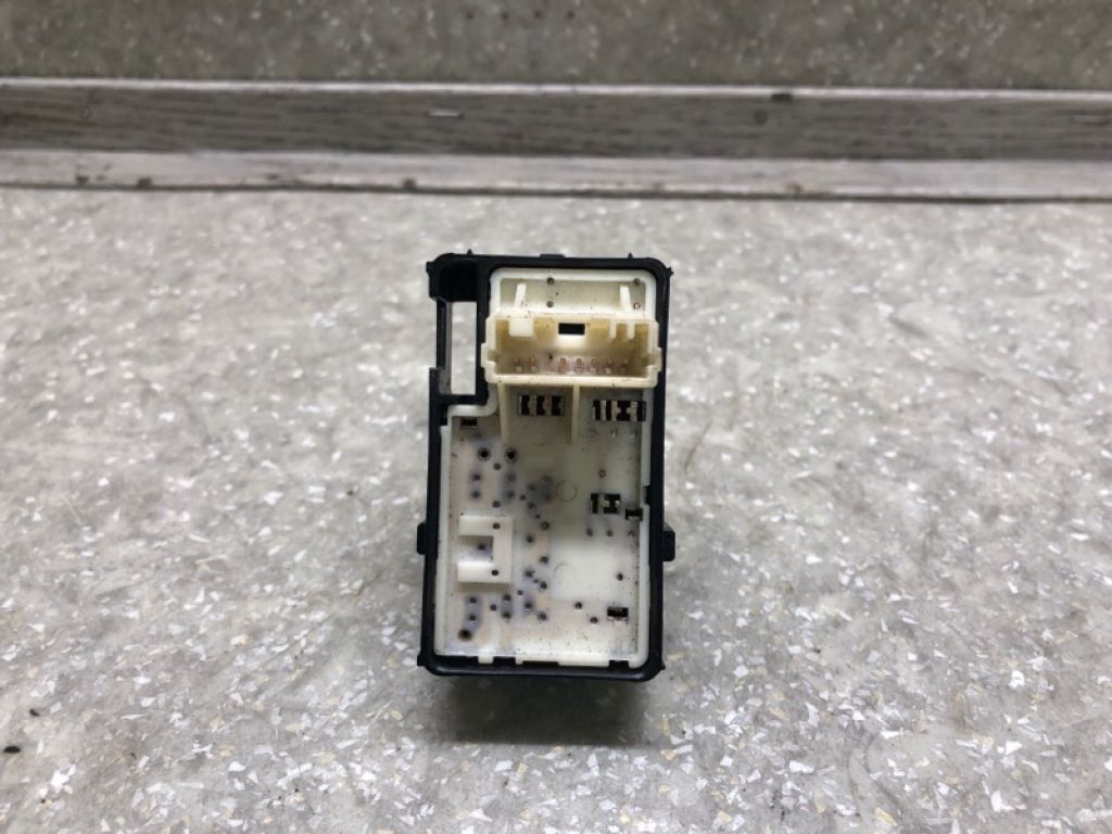 848100E060 | Кнопка стеклоподъемника TOYOTA CAMRY 70 17- - Фото 2