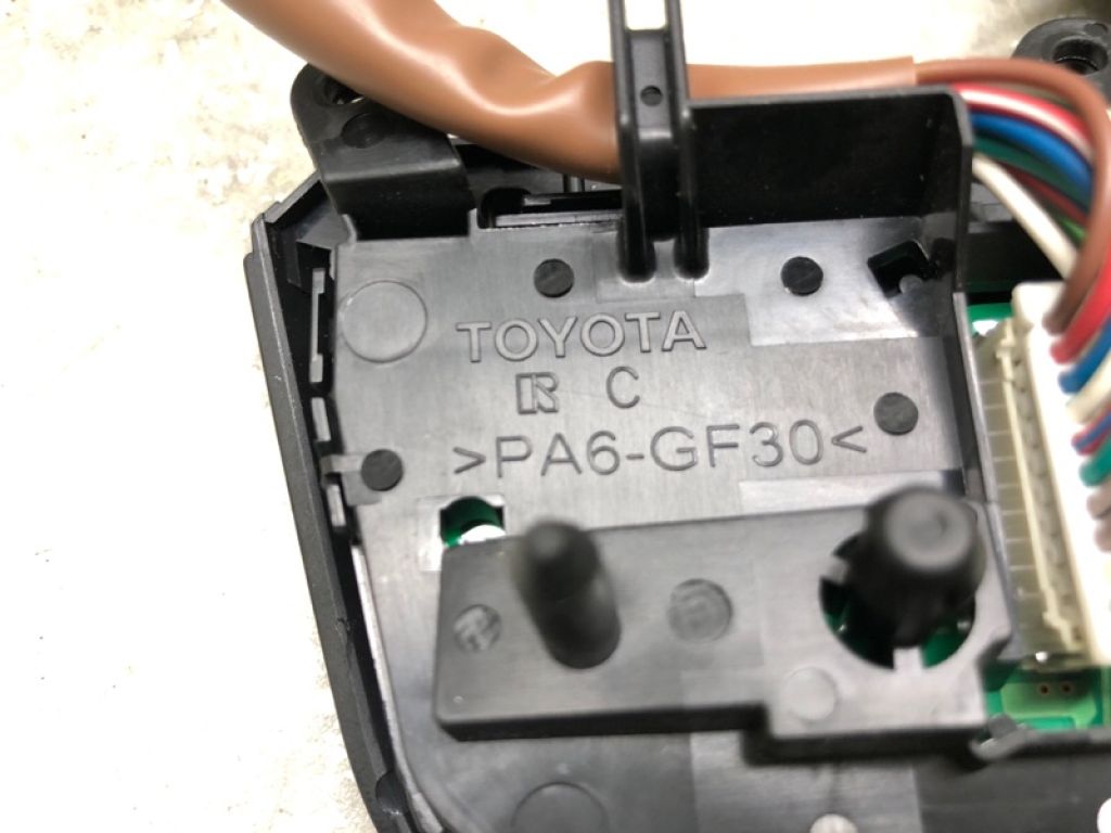 8425006850C0 | Кнопки на руль TOYOTA CAMRY 70 17- - Фото 3