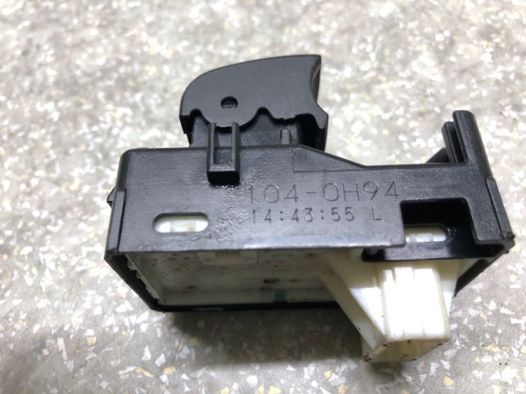 848100E040 | Кнопка стеклоподъемника TOYOTA CAMRY 70 17- - Фото 3